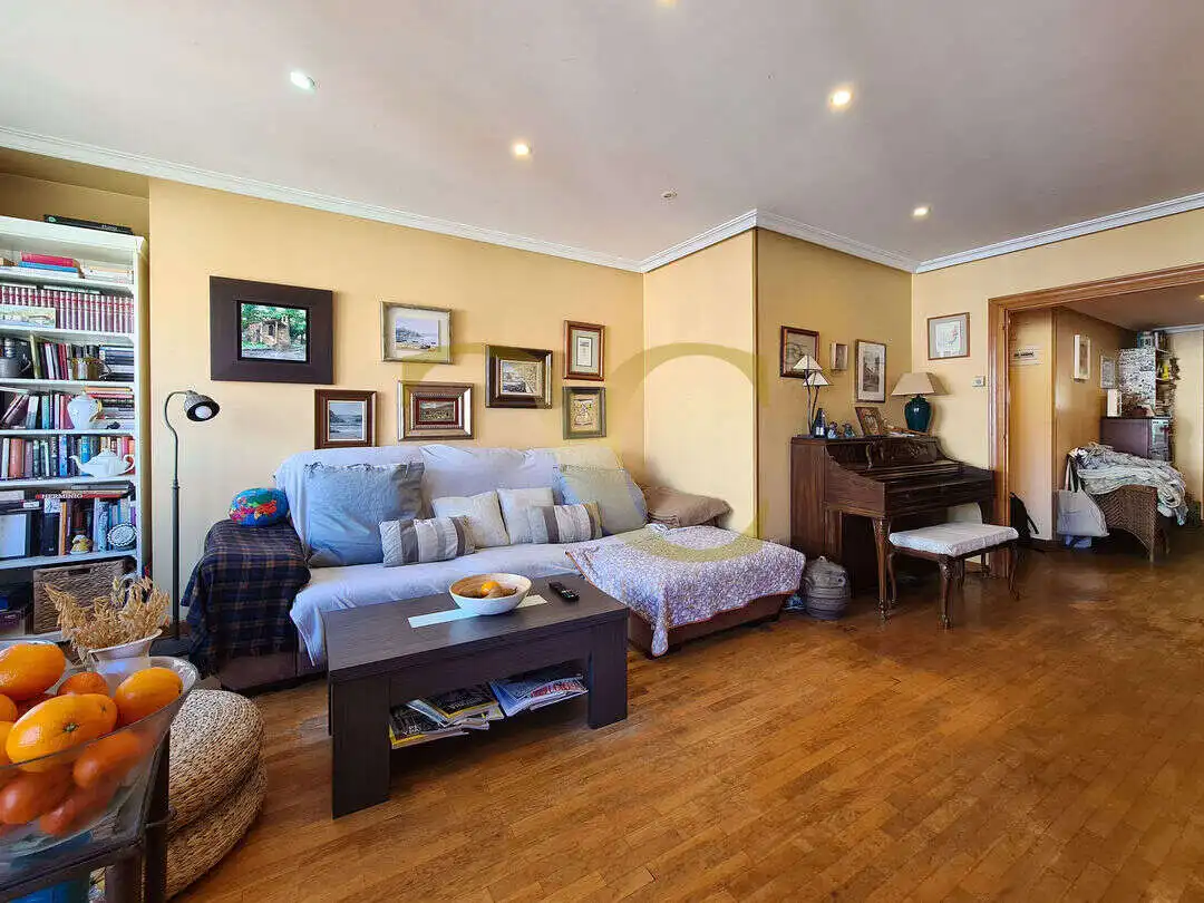 Wohnzimmer von Maisonette zum Verkauf in Gijón  mit Heizung und Terrasse