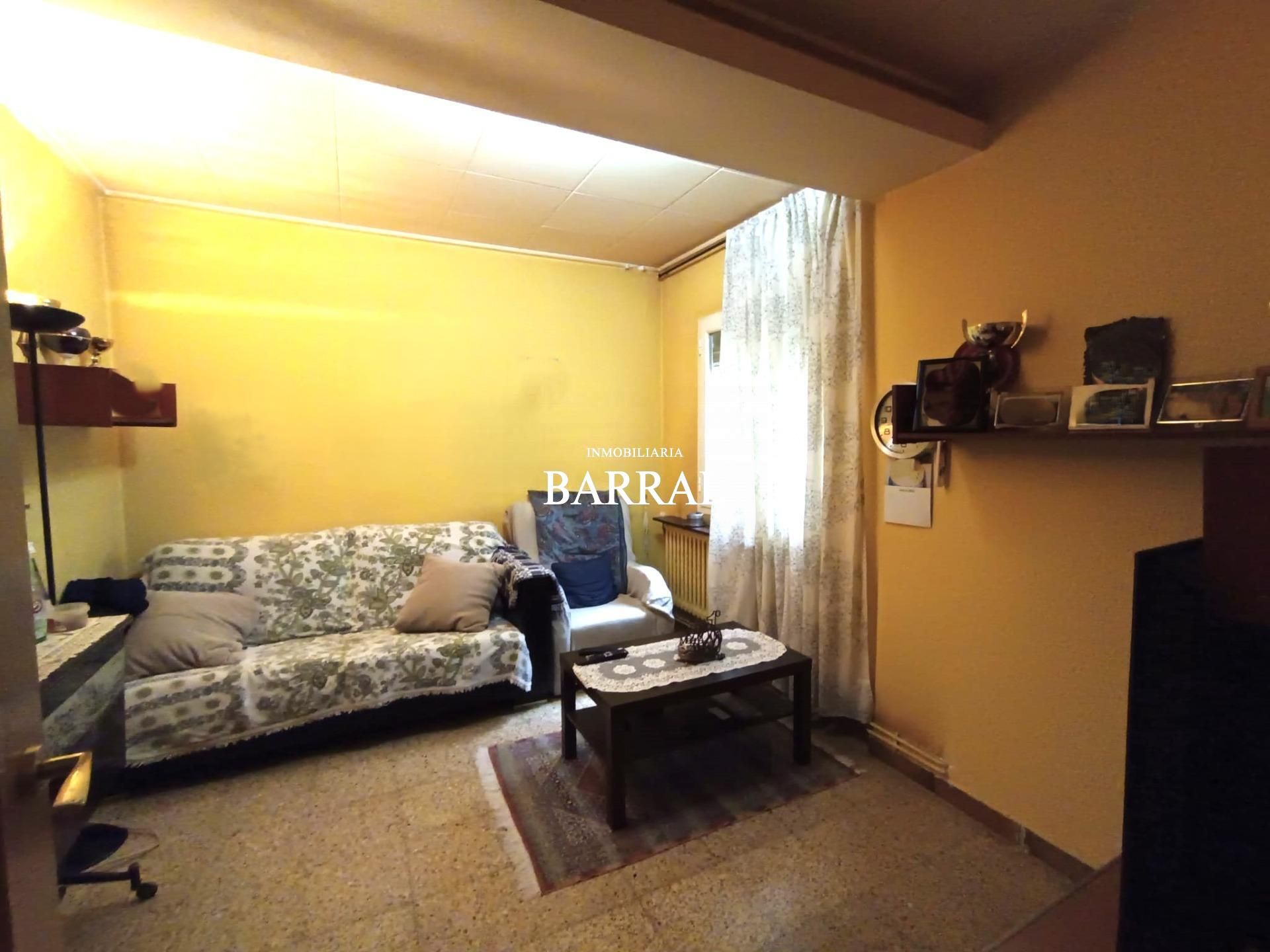 Flat for sale in Tudela  with Air Conditioner, Terrace and Storage room
