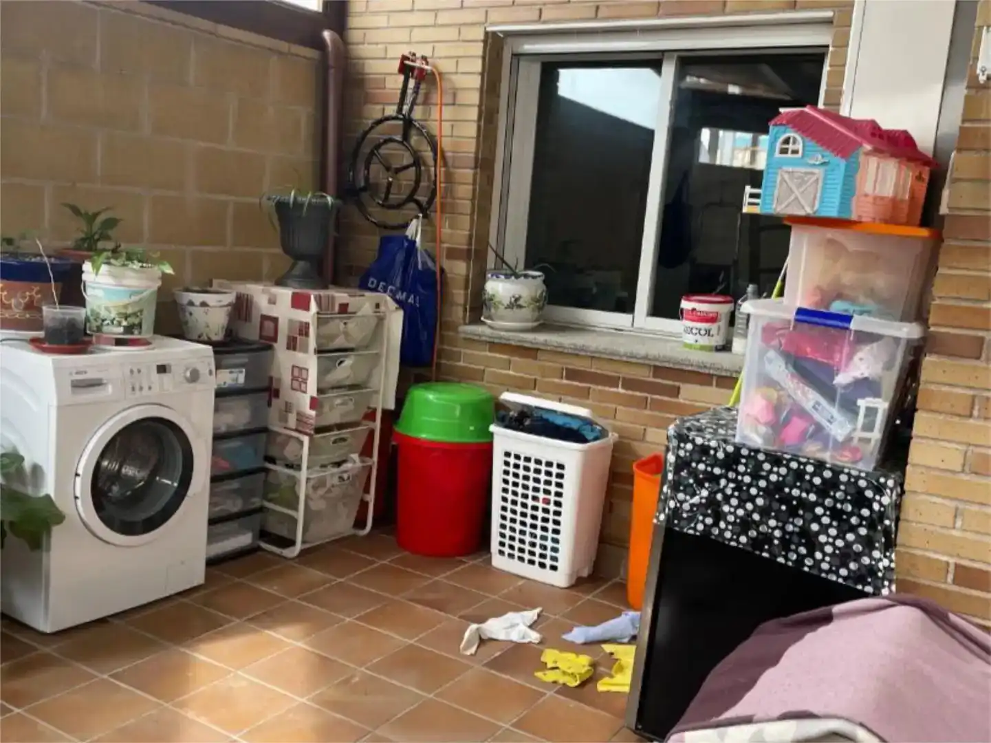 Houses for sale in Seseña  with Air Conditioner and Swimming Pool
