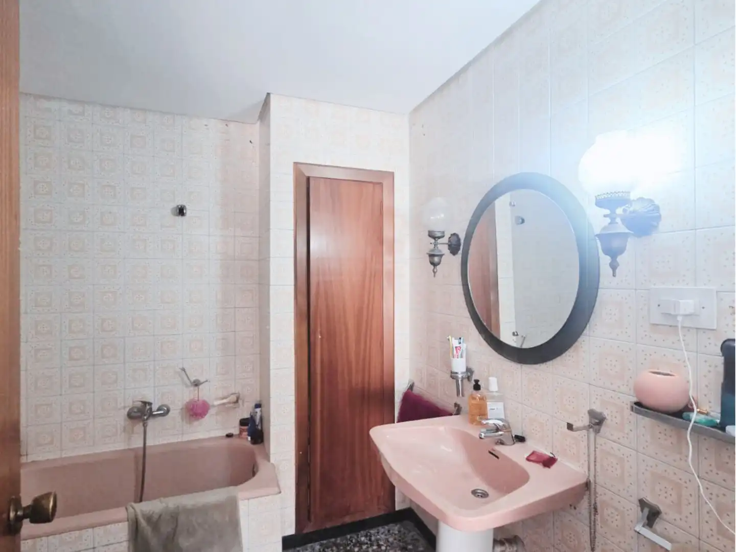 Badezimmer von Wohnung zum Verkauf in Elda mit Möbliert und Balkon