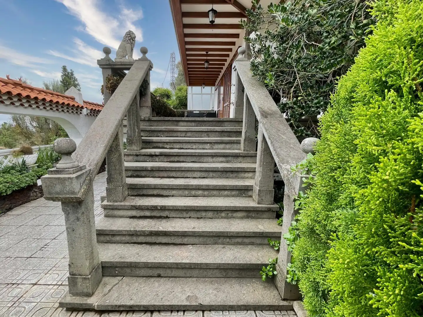 Vista exterior de Casa o chalet en venta en Santa Brígida con Terraza, Trastero y Piscina