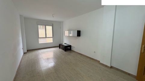 Foto 2 de Piso en venta en Camino de la Zubia, 4, Ogíjares, Granada