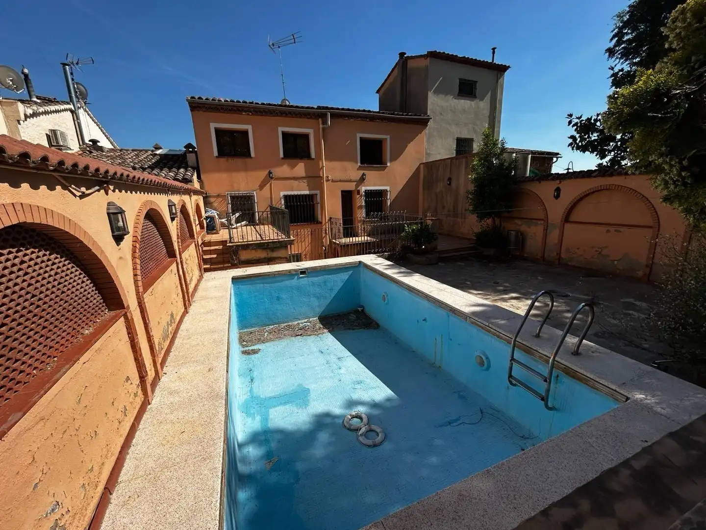 Schwimmbecken von Haus oder Chalet zum Verkauf in Vacarisses mit Privatgarten, Terrasse und Abstellraum