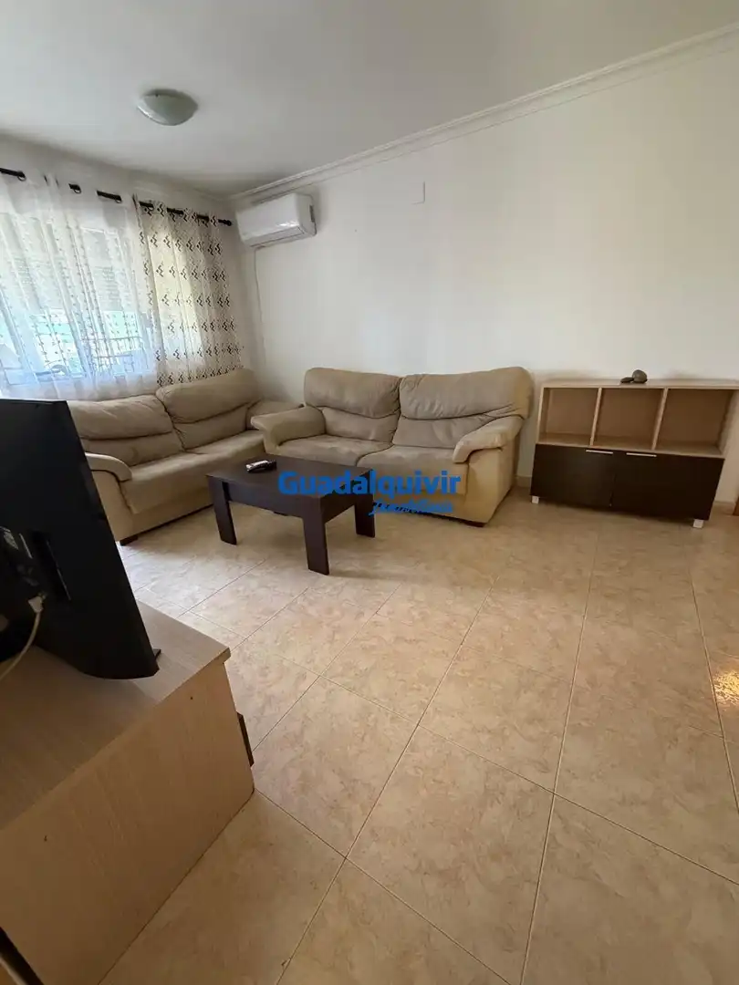 Wohnzimmer von Wohnung zum Verkauf in Montequinto mit Klimaanlage und Terrasse