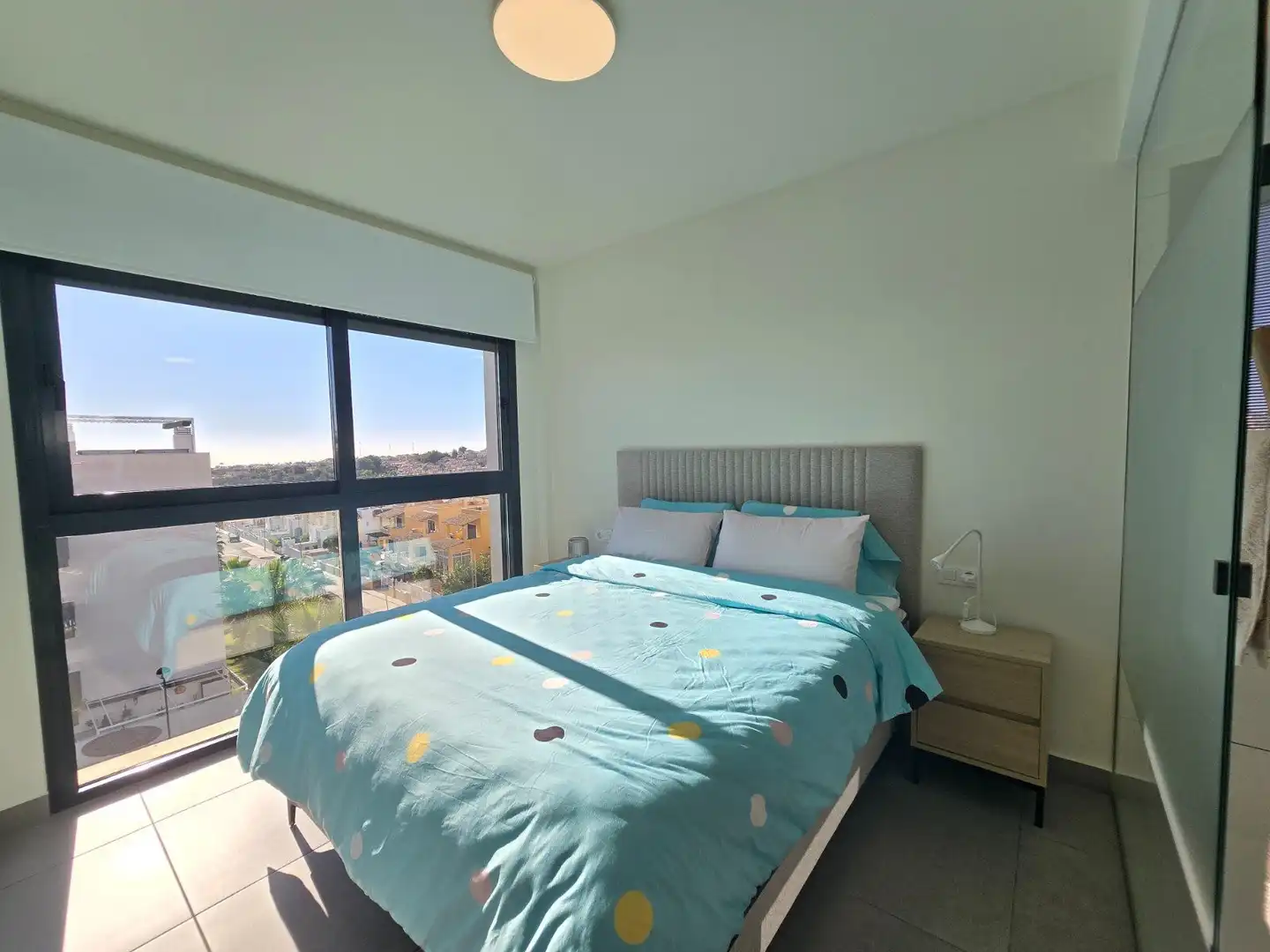 Dormitori de Apartament en venda en Orihuela amb Jardí privat, Terrassa i Traster