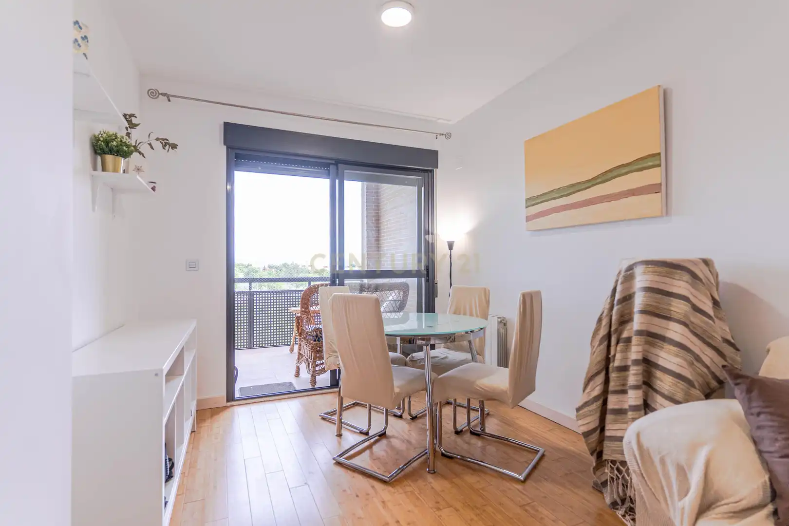 Terraza de Piso en venta en Granada con Jardín privado, Trastero y Piscina comunitaria