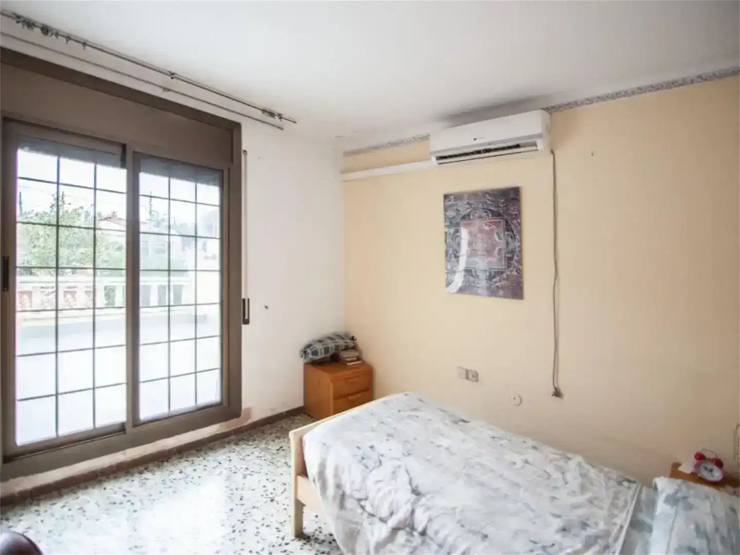 Dormitori de Casa o xalet en venda en Esparreguera amb Aire condicionat, Piscina i Balcó