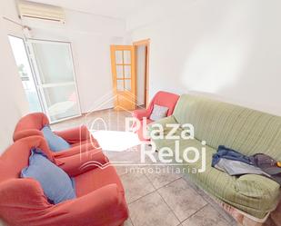 Living room of Flat for sale in Talavera de la Reina  with Air Conditioner, Terrace and Furnished