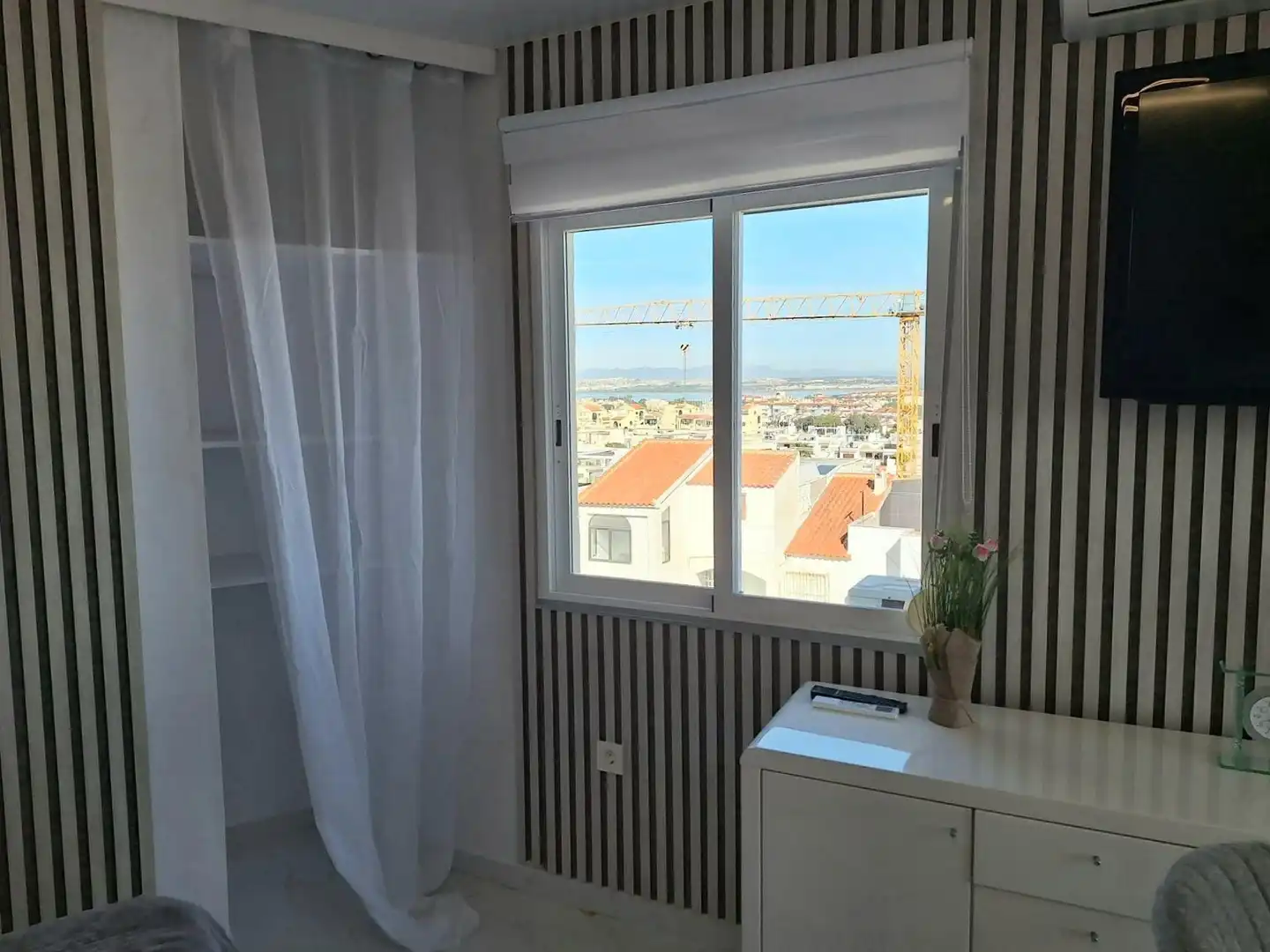 Schlafzimmer von Wohnung zum Verkauf in Torrevieja mit Klimaanlage und Möbliert