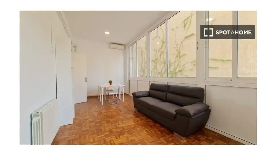 Flat to rent in Gràcia, imagen 2