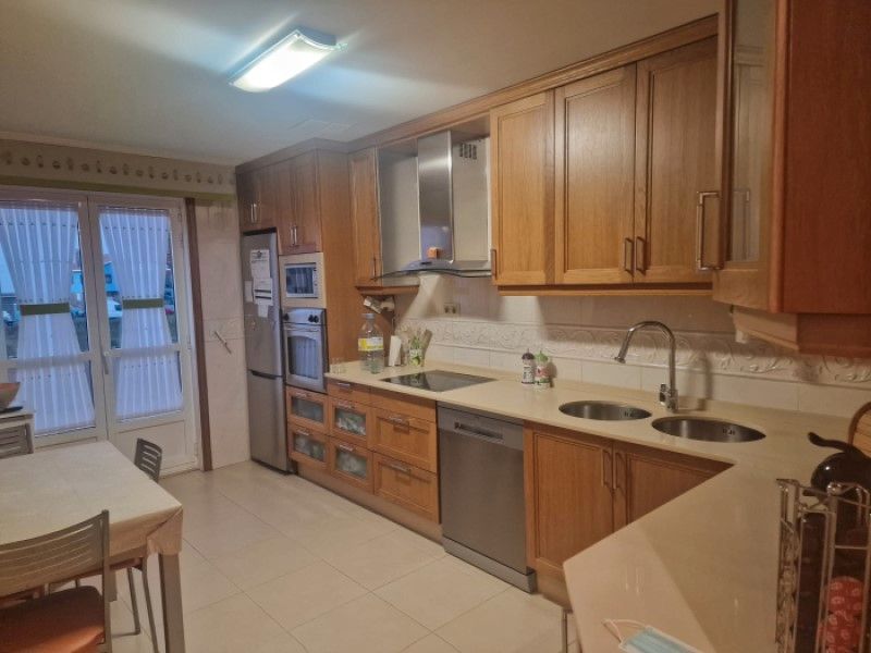 Cocina de Dúplex en venta en Arzúa con Calefacción, Terraza y Trastero