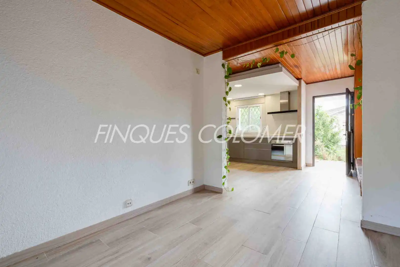Sala de estar de Casa o chalet en venta en Rubí con Aire acondicionado, Jardín privado y Terraza
