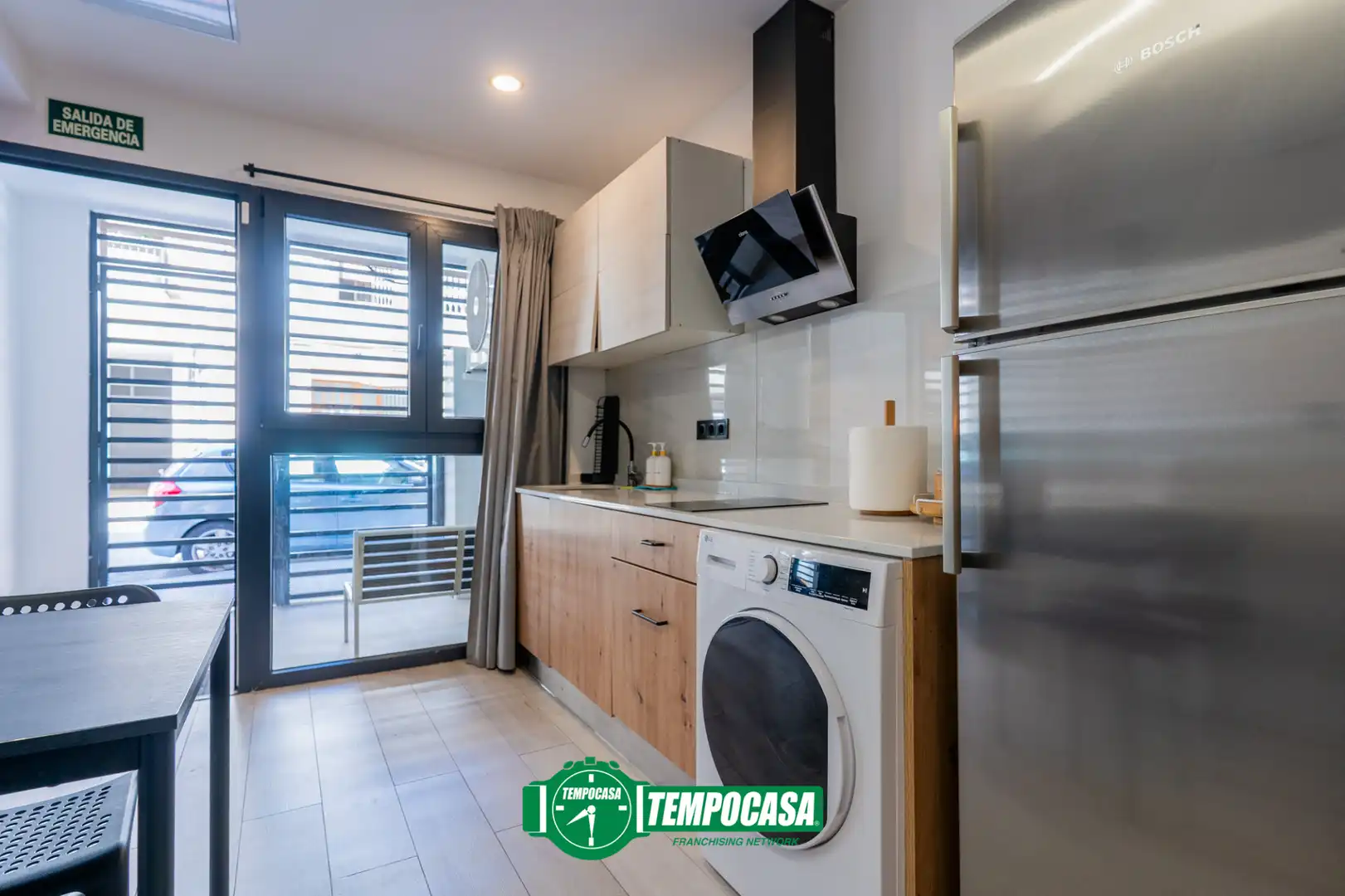 Cuina de Apartament en venda en Valencia amb Aire condicionat