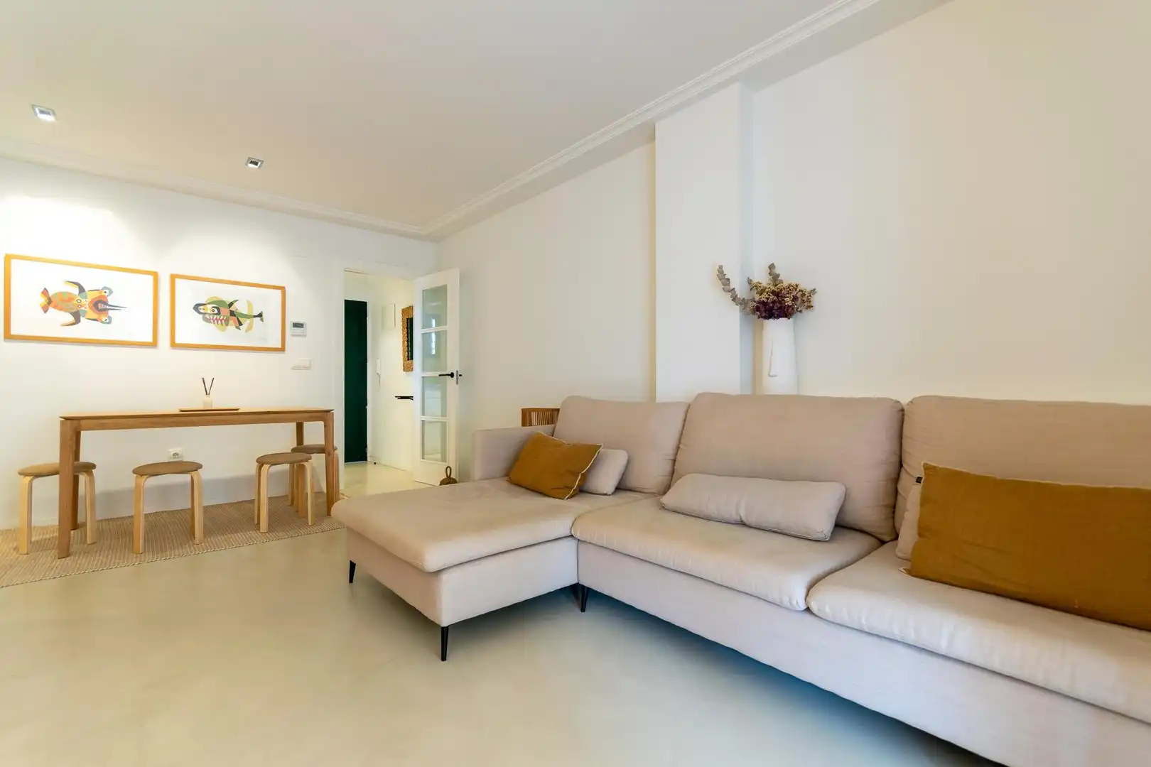 Sala d'estar de Pis de lloguer en Santa Pola amb Aire condicionat, Calefacció i Jardí privat