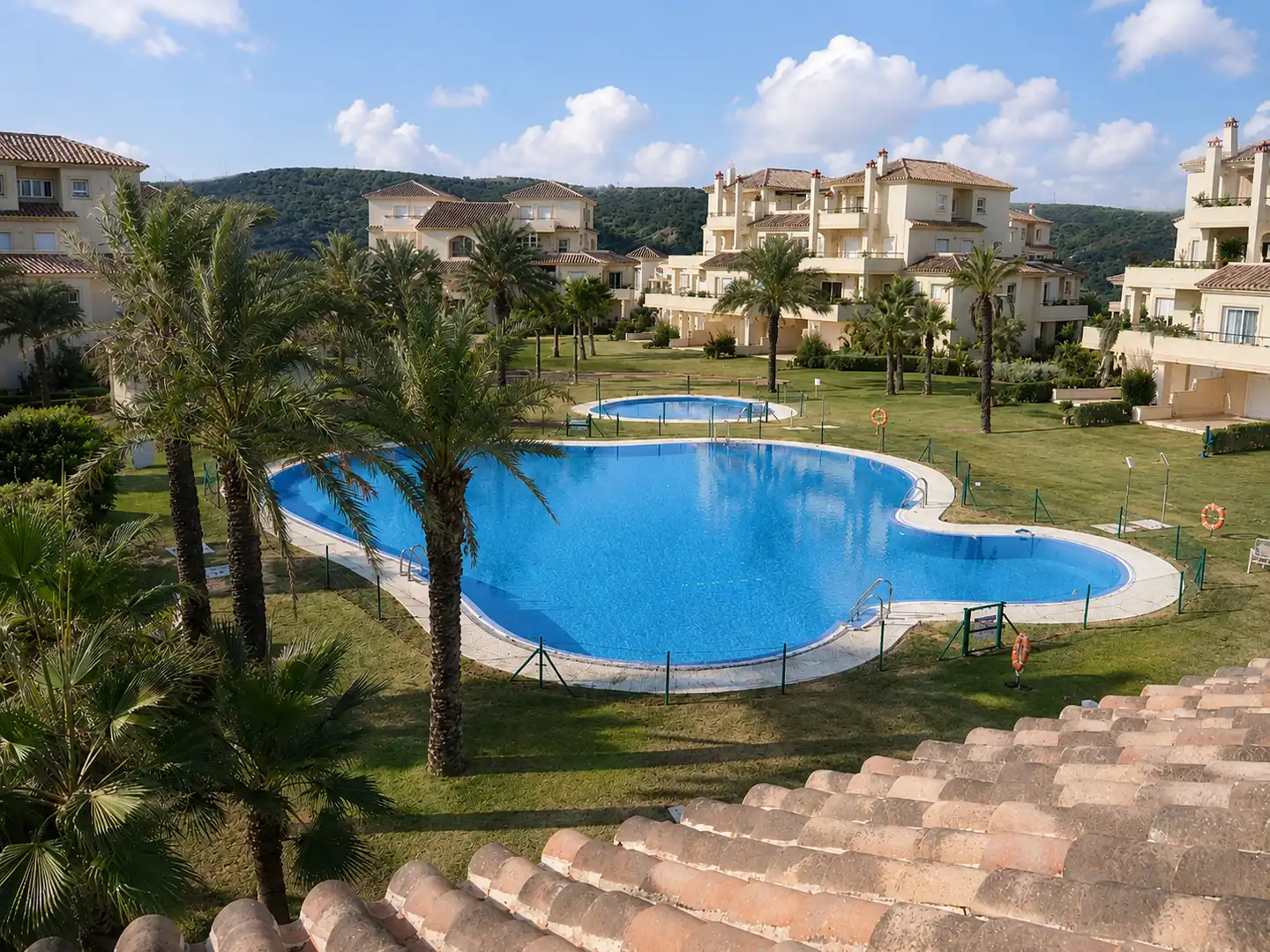 Piscina de Piso en venta en Sotogrande con Aire acondicionado, Calefacción y Terraza