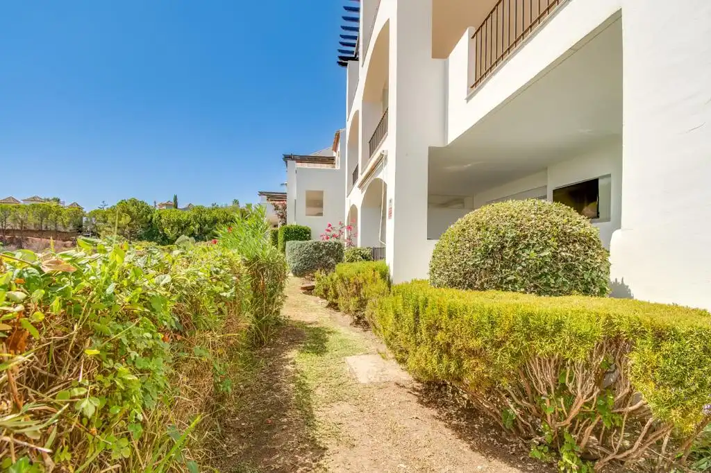 Jardín de Planta baja de alquiler en Benahavís con Aire acondicionado, Terraza y Amueblado