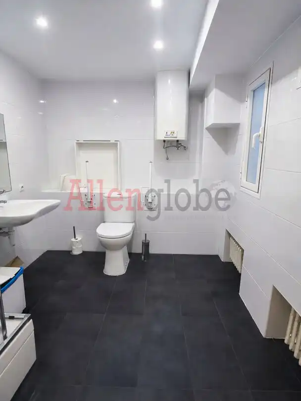 Office space with lift for sale in Calle San Francisco, imagen 8