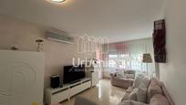 Living room of Flat for sale in Premià de Mar  with Air Conditioner and Terrace