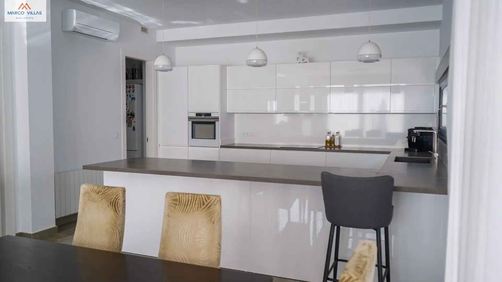 Cocina de Casa o chalet en venta en San Fulgencio con Aire acondicionado, Jardín privado y Piscina