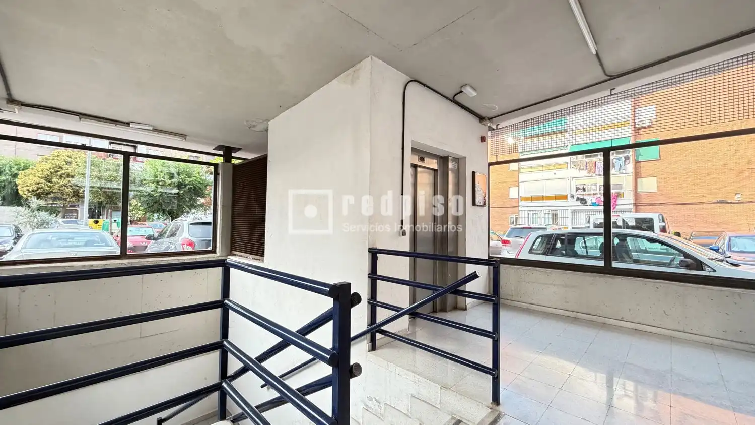 Exterior view of Garage for sale in Leganés