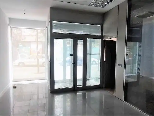 Local commercial à vendre à Martorell, imagen 2