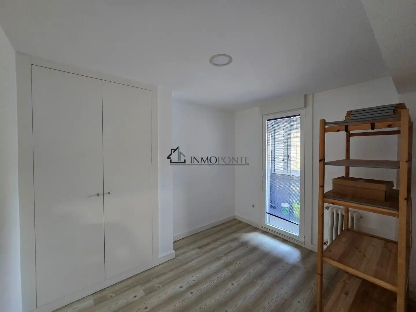Habitación de Piso en venta en Pontevedra Capital  con Calefacción, Horno y Lavadora