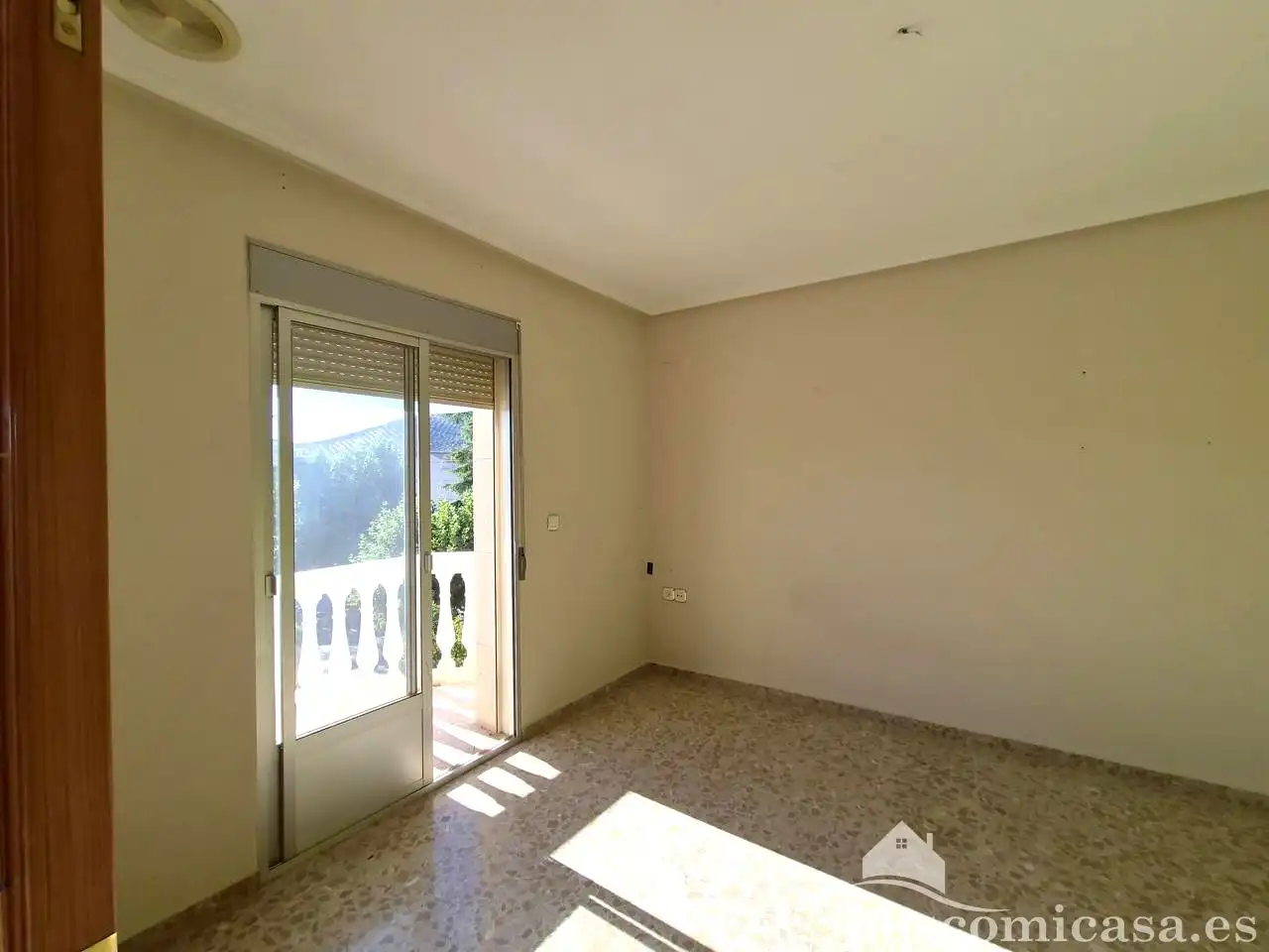Piso con terraza en venta en Avenida Pablo Picasso, imagen 15