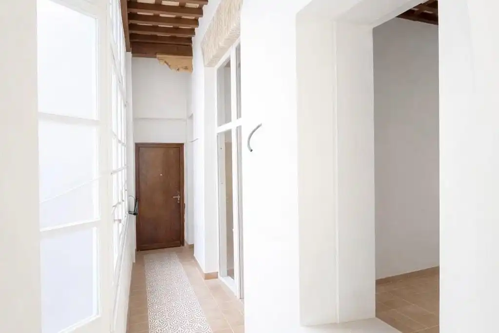Wohnung zum Verkauf in Cádiz mit Balkon