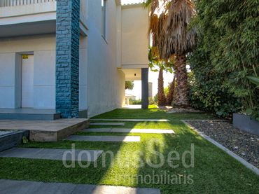 Chalet con jardín en venta en Alella