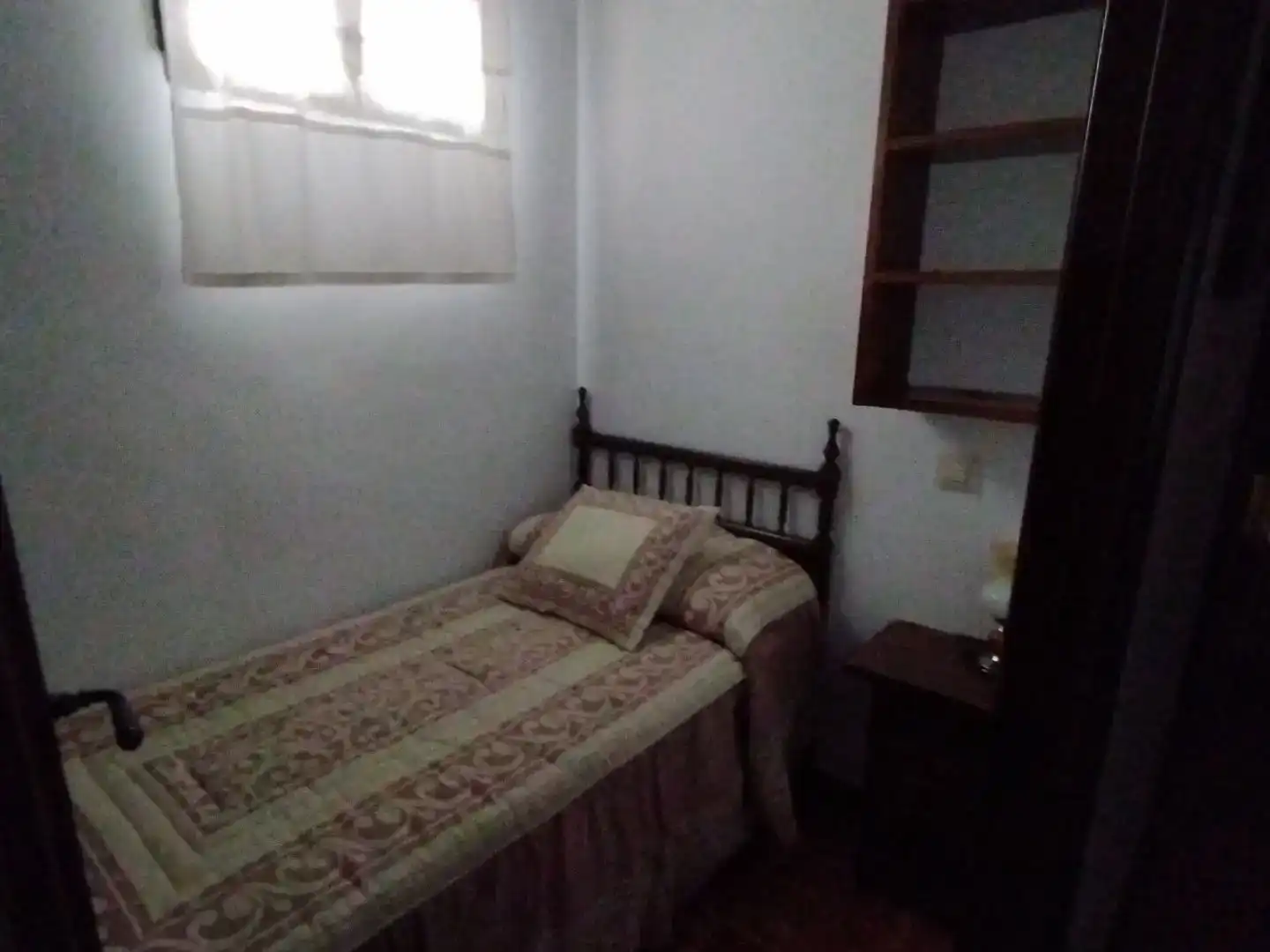 Dormitori de Pis en venda en Guadalupe amb Aire condicionat i Balcó