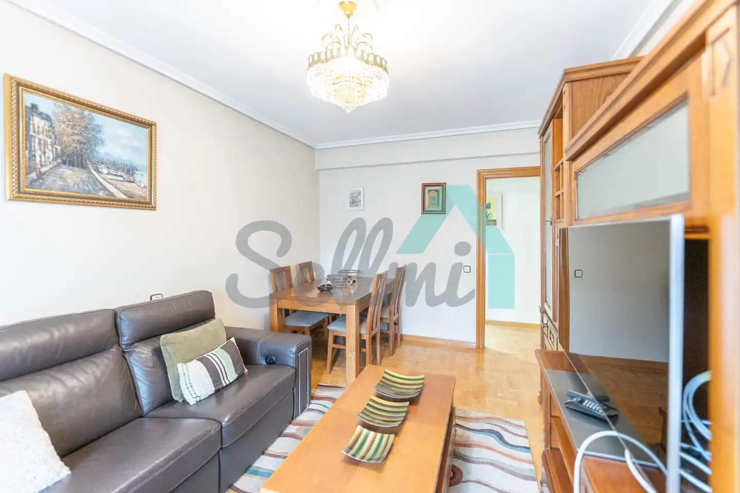 Living room of Flat for rent in Oviedo   with Heating, Parquet flooring and Storage room