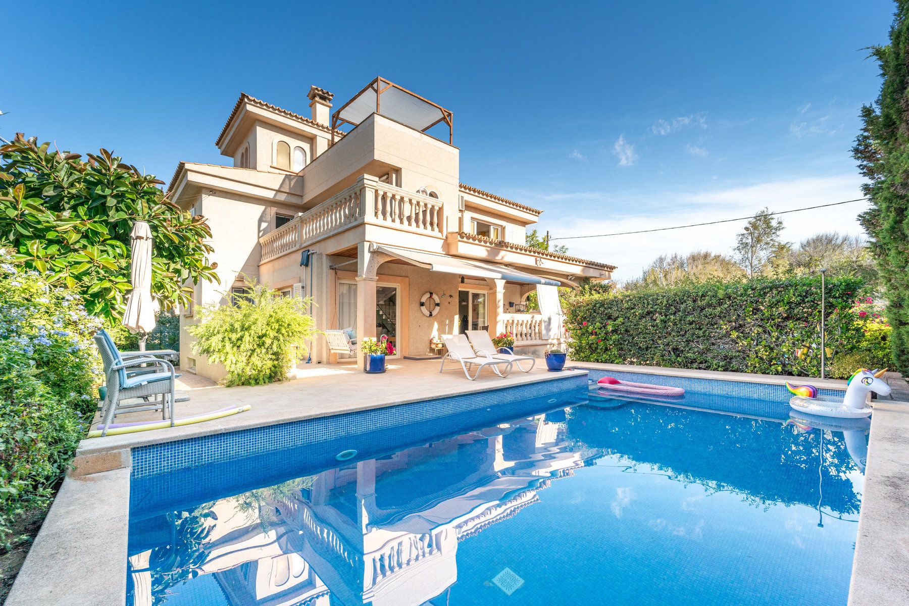 Vista exterior de Casa o xalet en venda en  Palma de Mallorca amb Aire condicionat, Calefacció i Jardí privat