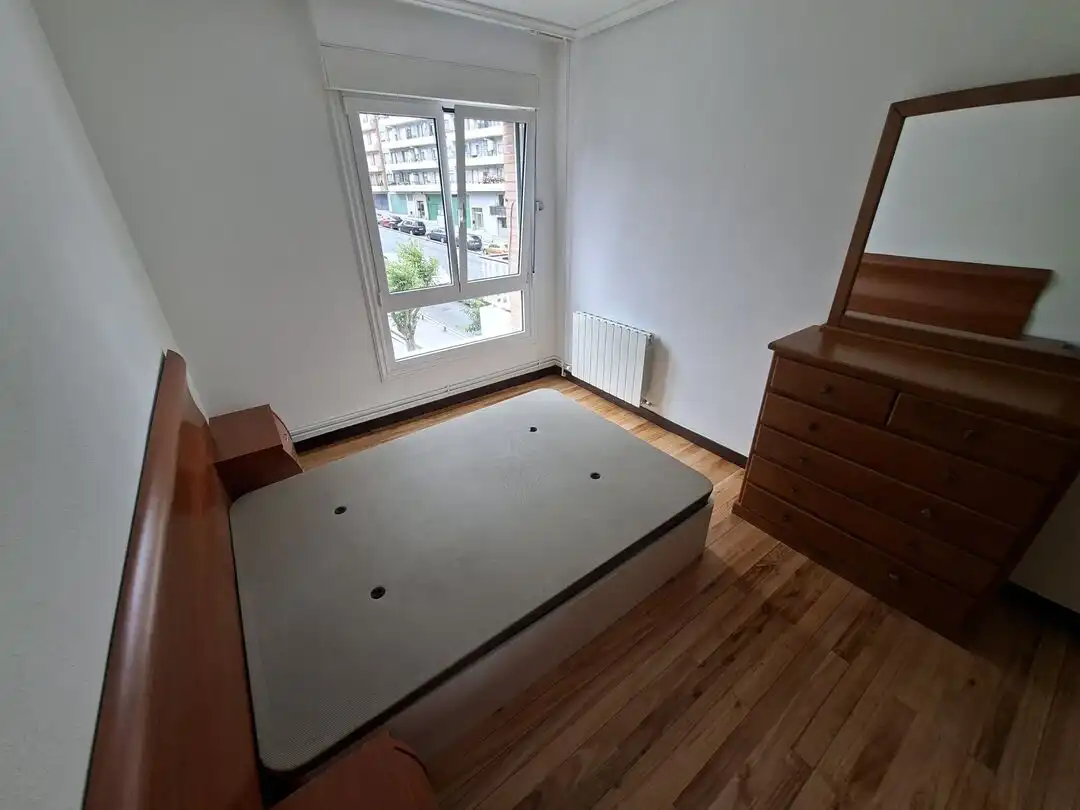 Habitación de Piso en venta en Abadiño  con Calefacción y Balcón