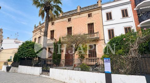 Increíble casa modernista a cien metros del mar