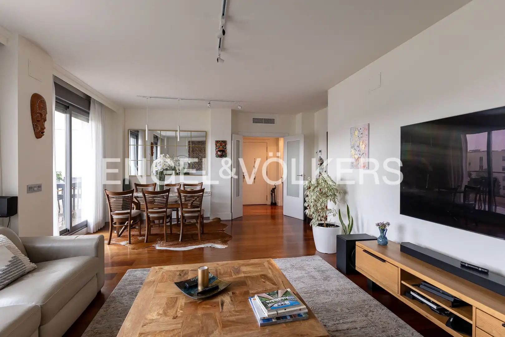 Living room of Duplexes for sale in La Moraleja  with Air Conditioner, Heating and Terrace
