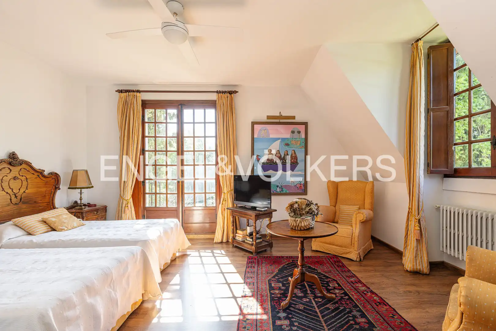 Habitación de Casa o chalet en venta en Pozuelo de Alarcón con Calefacción, Jardín privado y Piscina