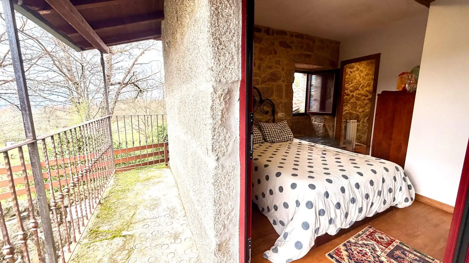 Dormitori de Finca rústica en venda en A Merca   amb Jardí privat, Terrassa i Traster