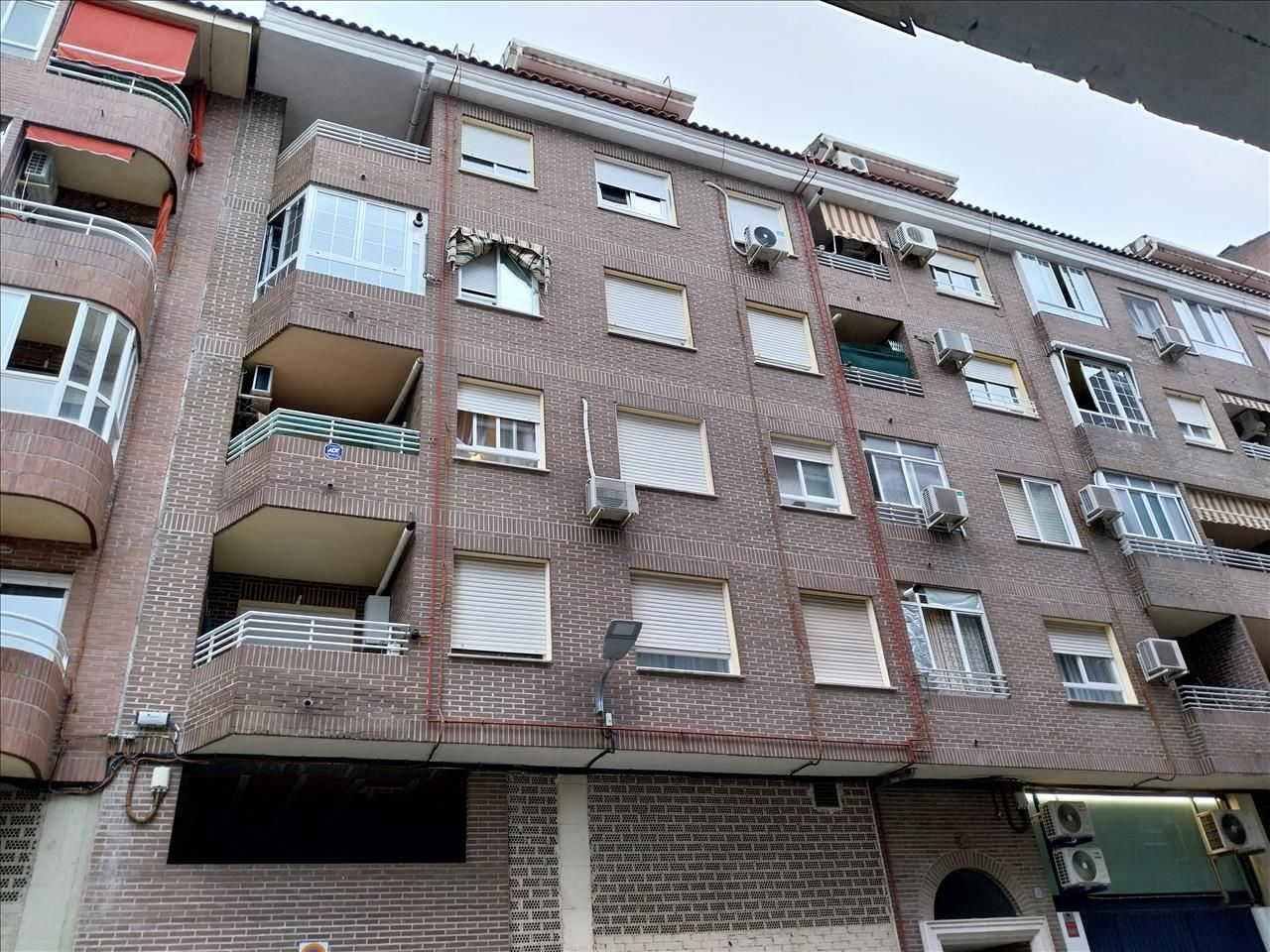 Vista exterior de Garatge en venda en Talavera de la Reina