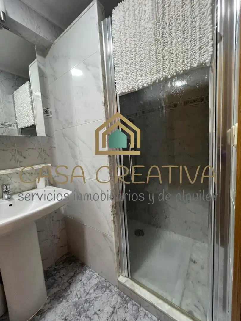 Bathroom of Flat for rent in Valencia  with Air Conditioner, Heating and Terrace