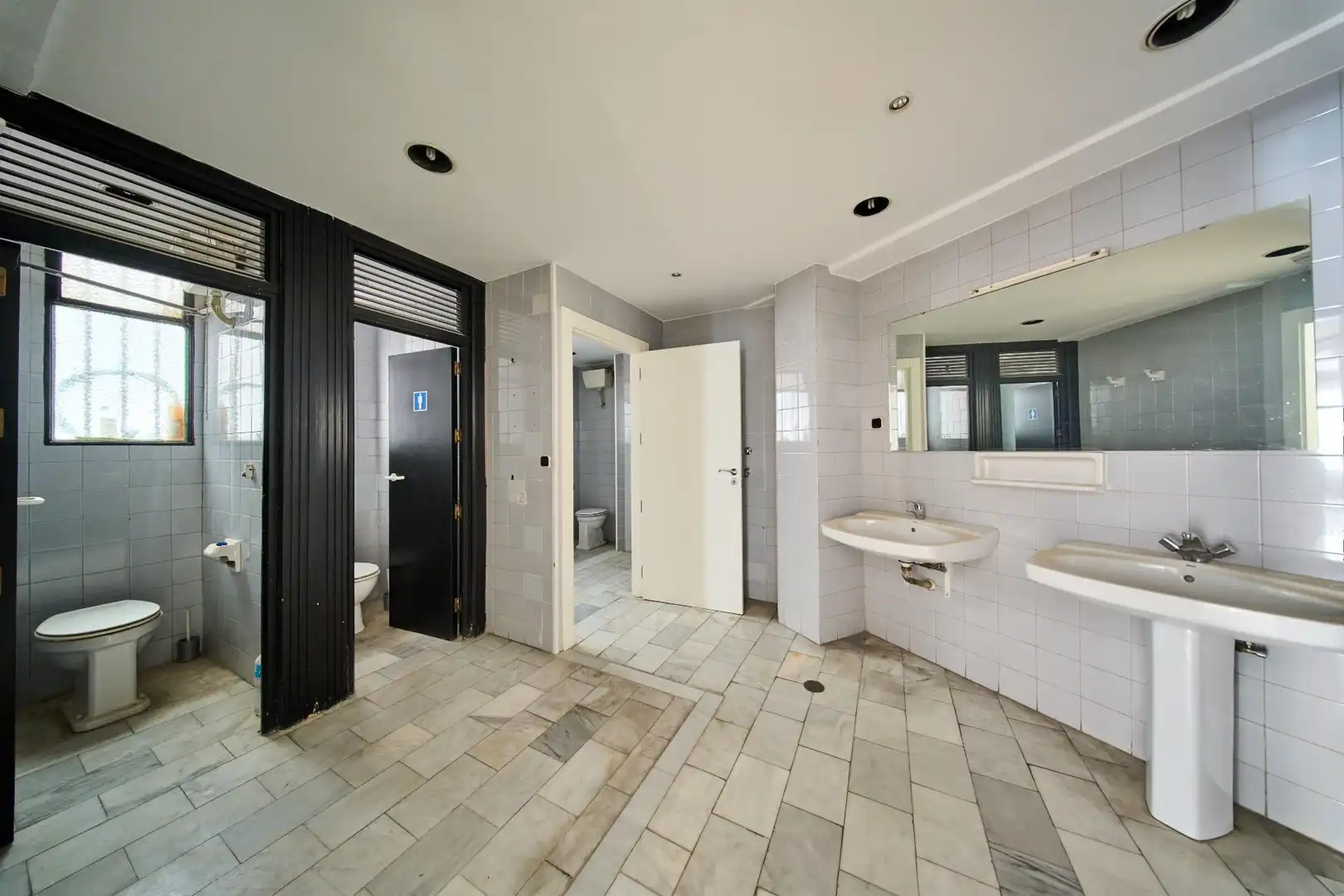 Baño de Piso en venta en Granada con Aire acondicionado y Calefacción
