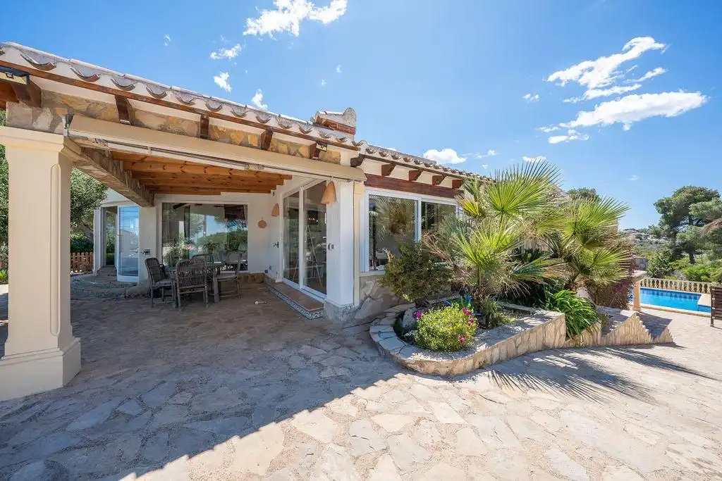 Garden of Houses for sale in Jávea / Xàbia  with Air Conditioner, Heating and Private garden