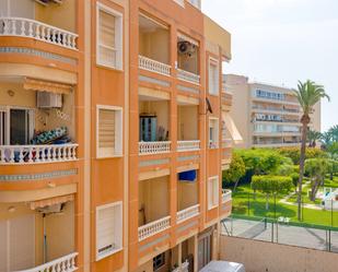 Vista exterior de Apartament en venda en Torrevieja amb Aire condicionat, Calefacció i Terrassa