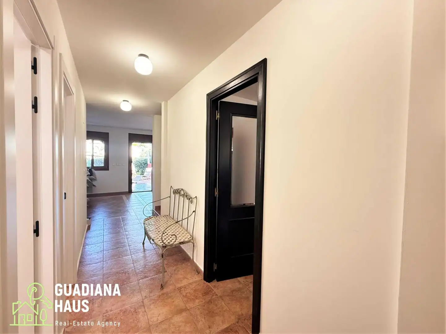 Casa a schiera con piscina in vendita a MIGUEL DE UNAMUNO 20, imagen 6