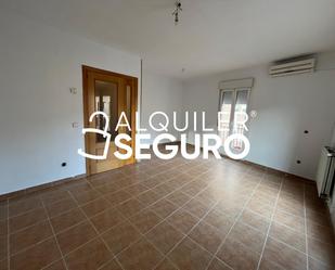 Bedroom of Flat to rent in Torrejón de la Calzada  with Air Conditioner and Heating