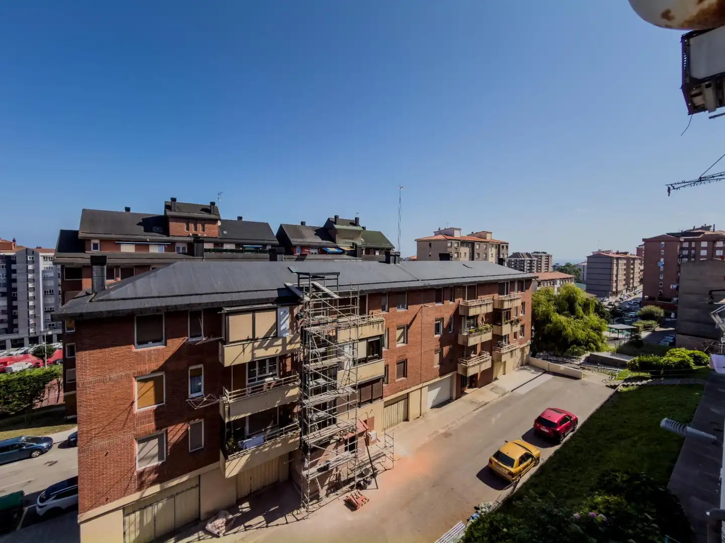 Außenansicht von Wohnung zum Verkauf in Santander mit Heizung