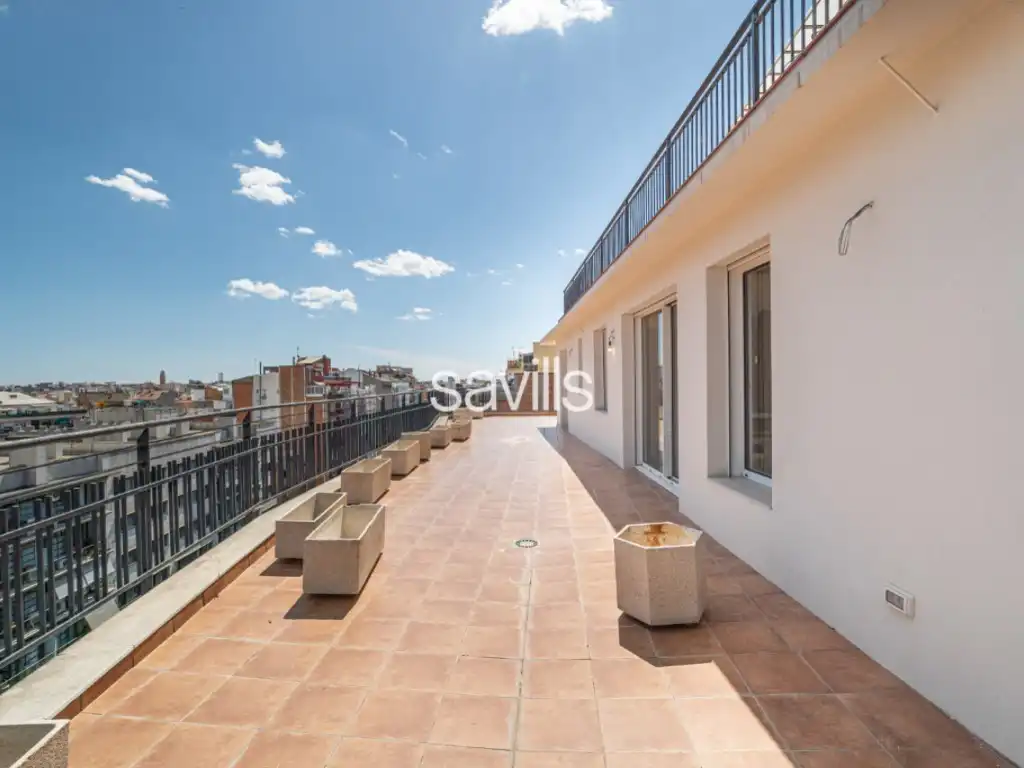 Terrasse von Wohnungen zum Verkauf in Barcelona mit Klimaanlage, Möbliert und Balkon