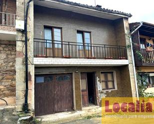 Exterior view of Single-family semi-detached for sale in Piélagos  with Private garden