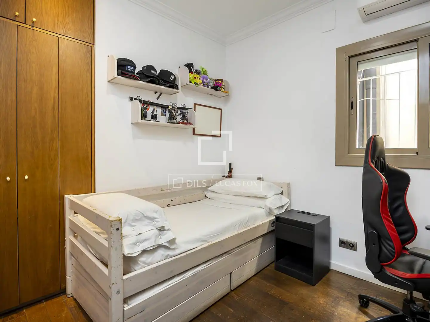 Bedroom of Flat for sale in Barcelona  with Air Conditioner, Heating and Terrace
