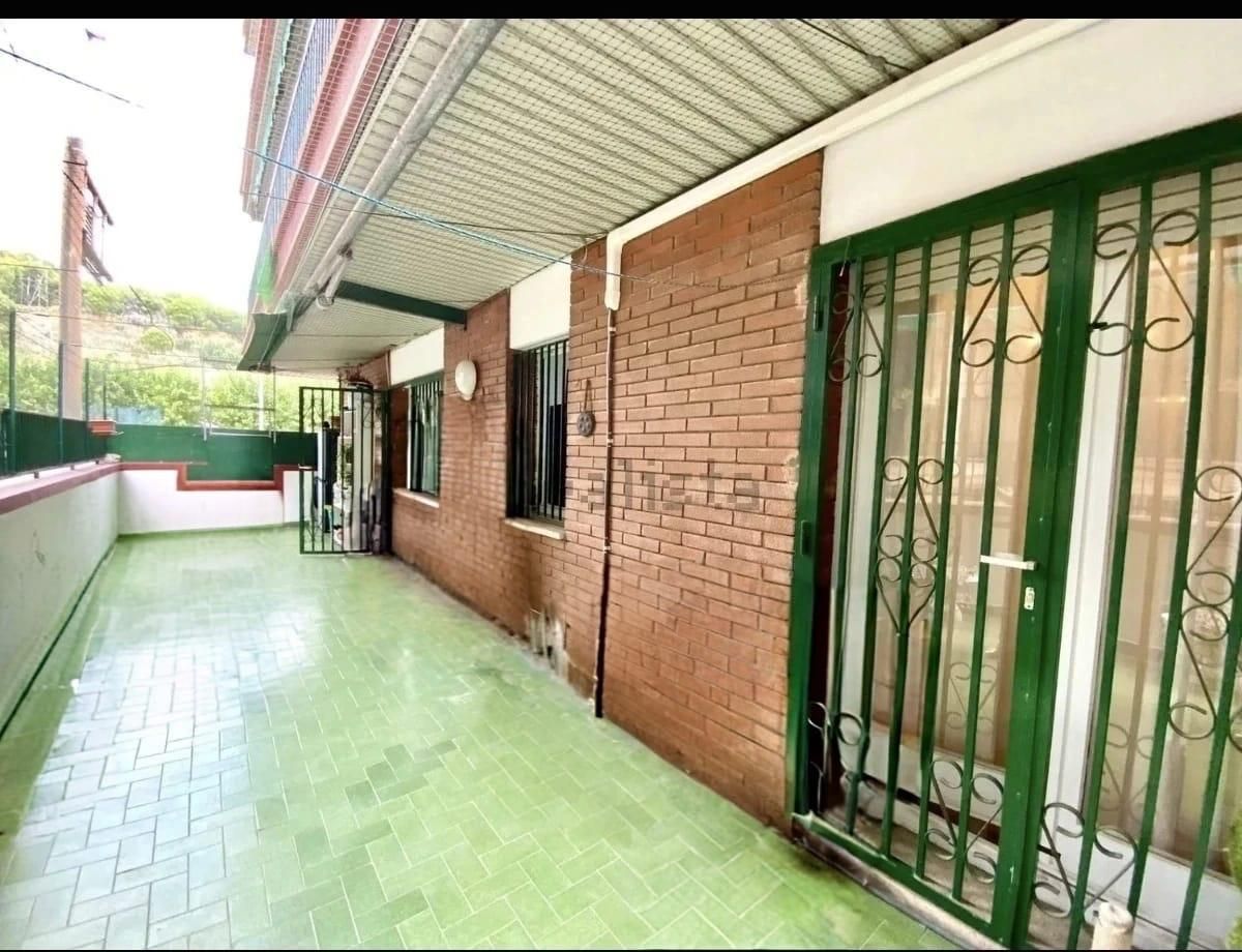 Exterior view of Planta baja for sale in Canet de Mar  with Air Conditioner, Heating and Terrace