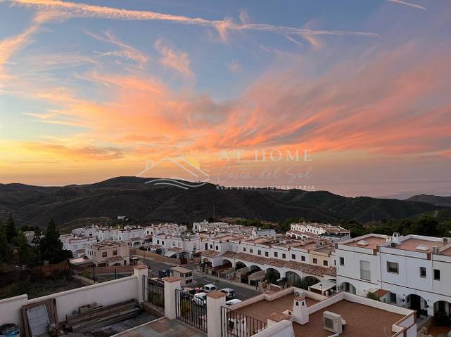 Casa-chalet en Venta en Enix